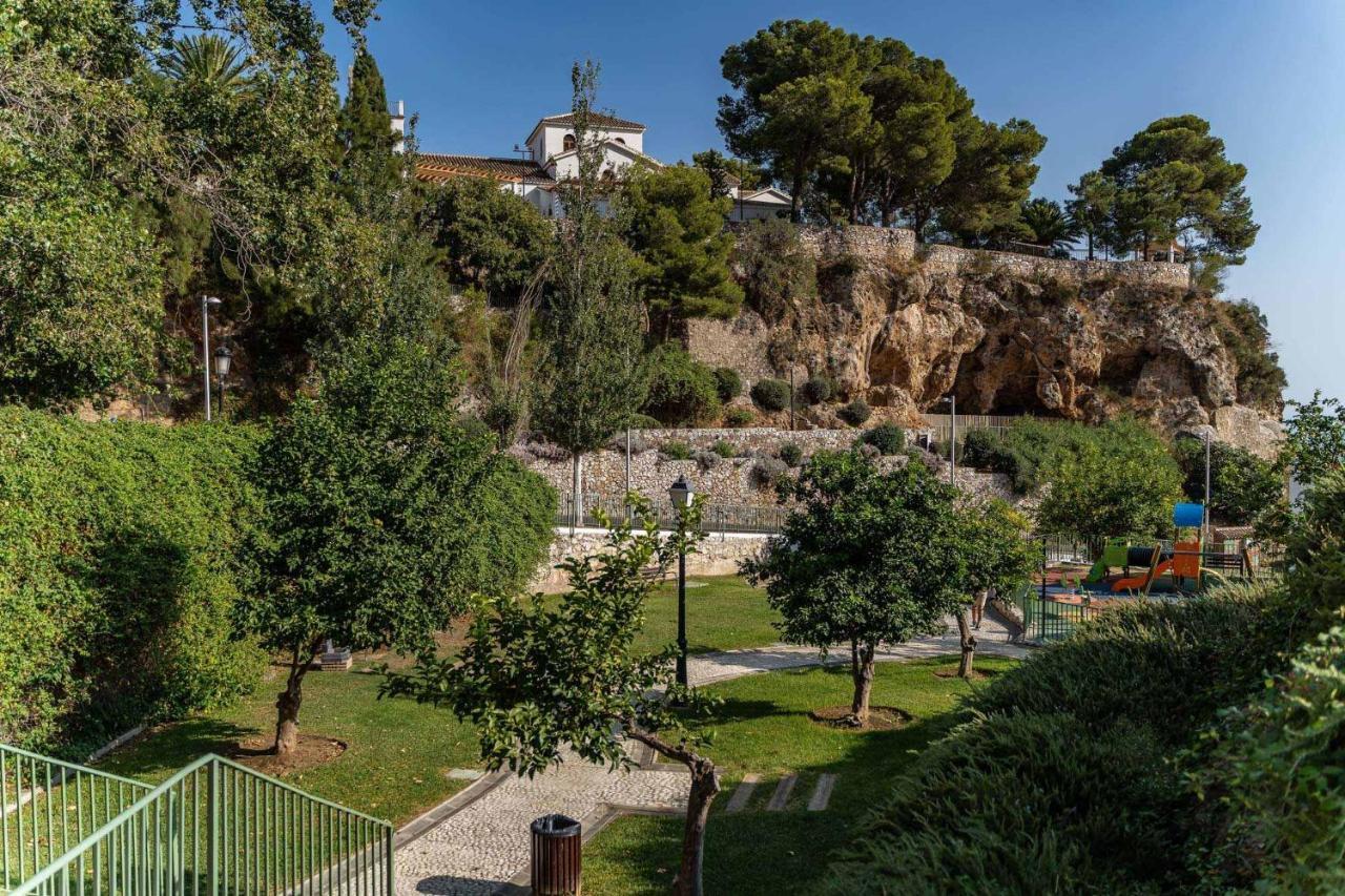 Sun Coast Benalmadena -- Superb Studio With 4 Pools, Gardens & Breakfast 外观 照片