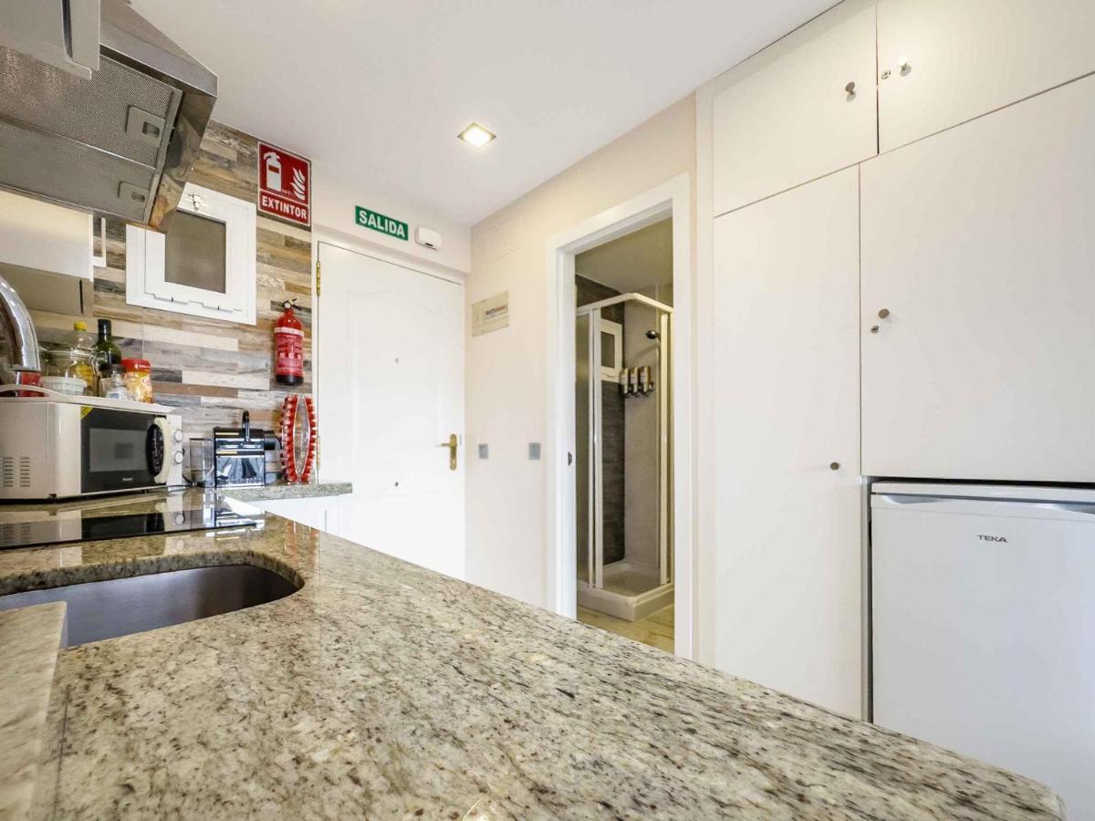 Sun Coast Benalmadena -- Superb Studio With 4 Pools, Gardens & Breakfast 外观 照片