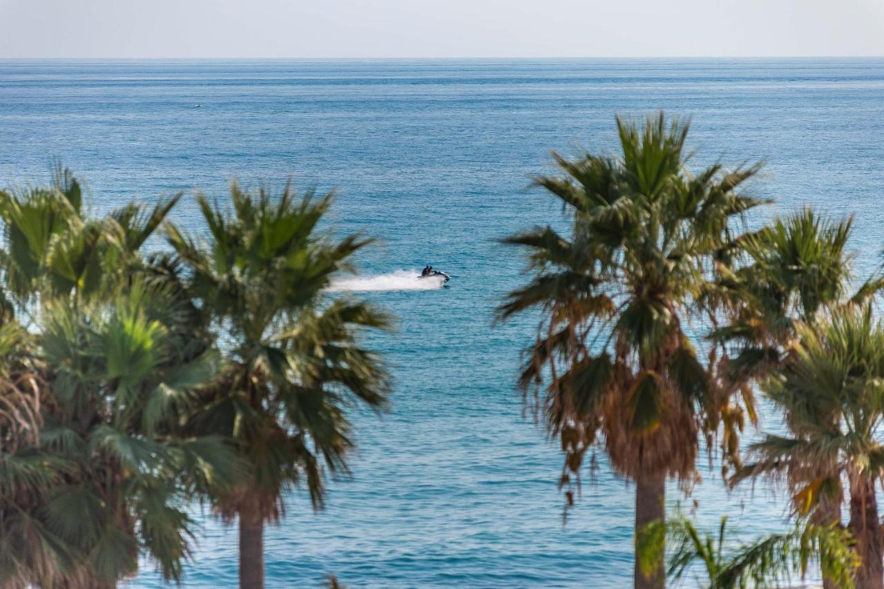 Sun Coast Benalmadena -- Superb Studio With 4 Pools, Gardens & Breakfast 外观 照片